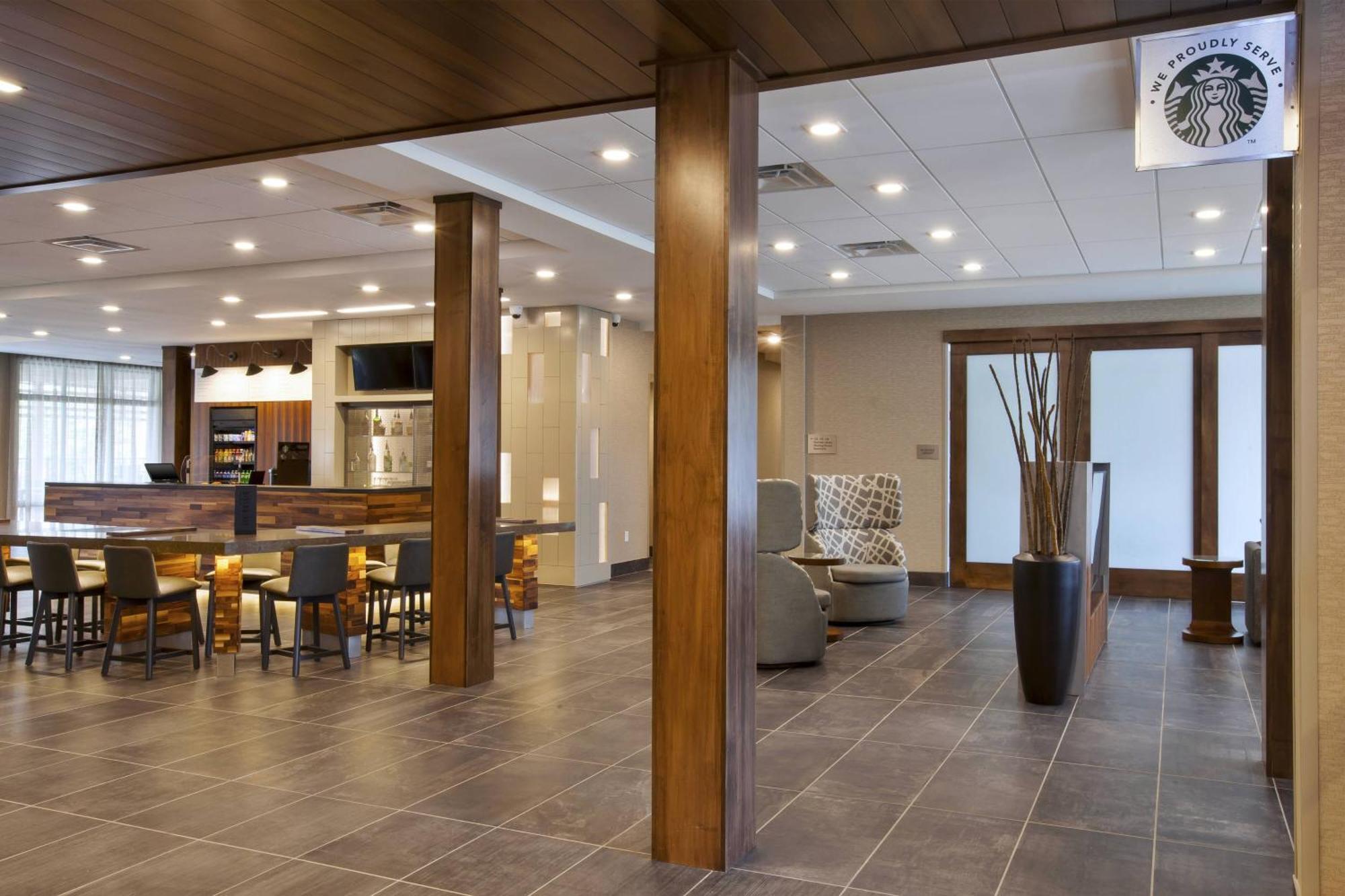 Courtyard By Marriott St. Joseph-Benton Harbor Hotel Exterior photo
